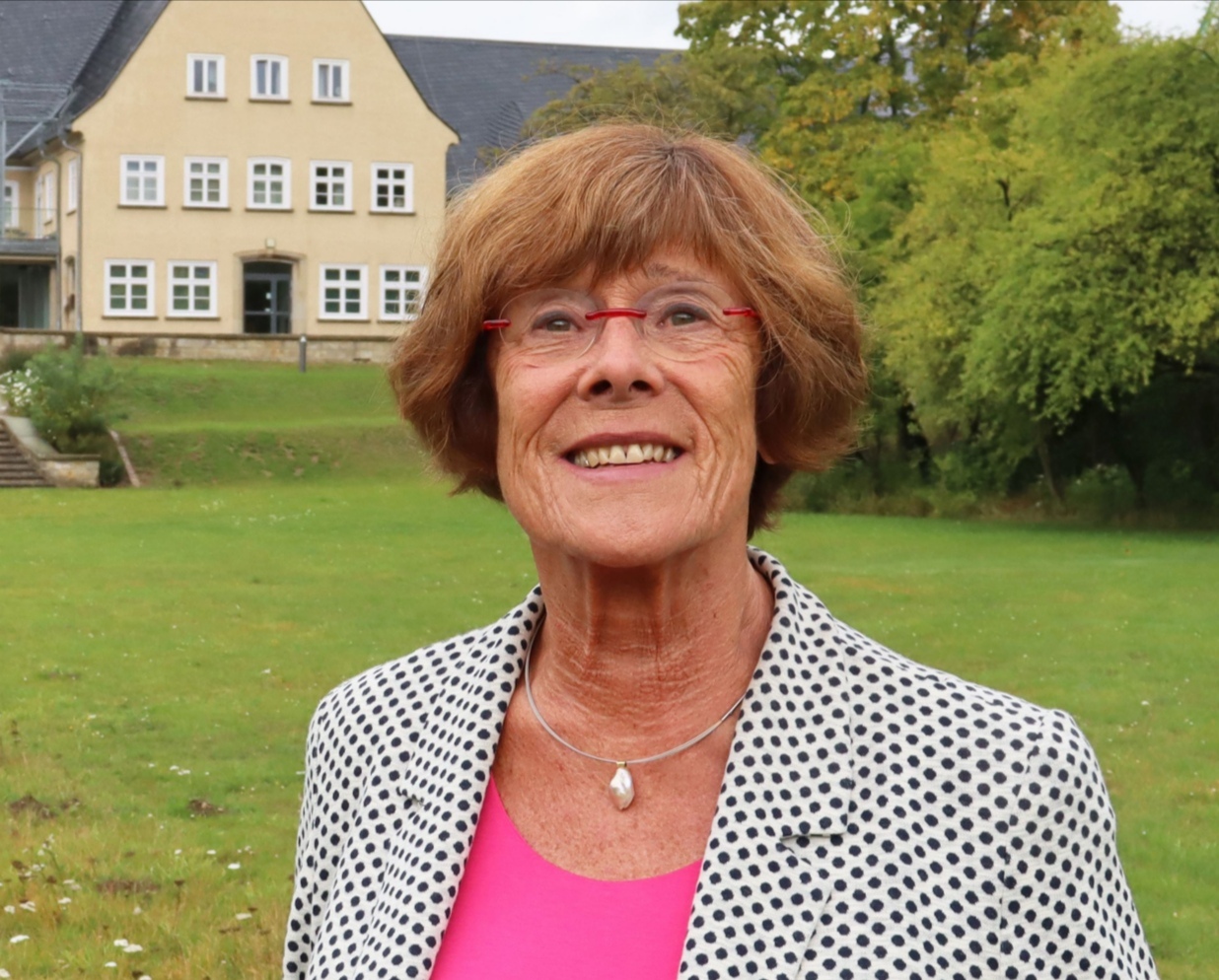 Prof. Roswitha Bender