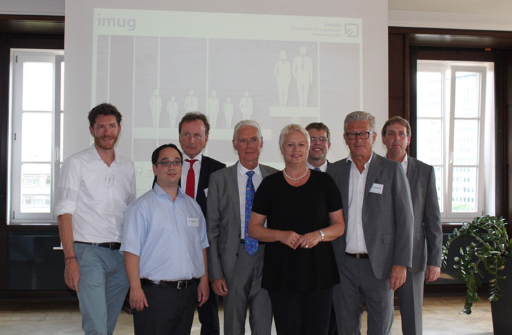 v.l.n.r: Lorenz Hansen, Gundlach; Prof. Dr. Nick Lin-Hi, Uni Vechta; Prof. Dr. Matthias Pierson, BELS; Michael Mager, Grohe AG; Christiane Hesse, VWFSAG; Prof. Dr. Kai Litschen, BELS; Dr. Ingo Schoenheit, imug und Prof. Dr. Dirk Hohm, BELS