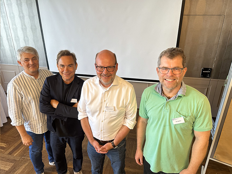 Auf dem Forschungsworkshop: Prof. Dr. Zeranski, Prof. Dr. Stancke, Vizepräsident für Forschung der Ostfalia, Prof. Dr. Heinz-Dieter Quack und Prof. Dr. Kai Litschen (v.l.n.r.)