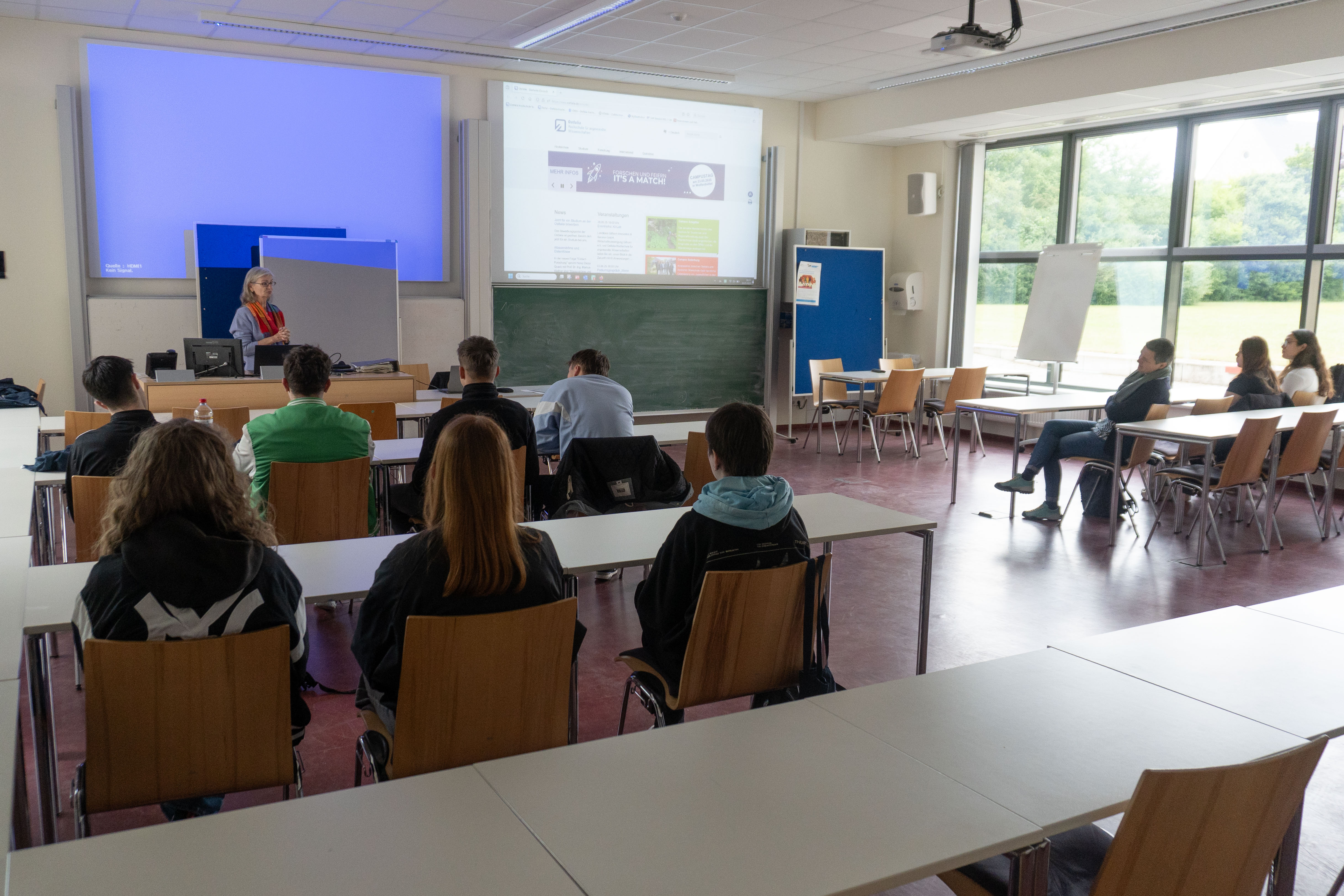 Christine Jahn beantwortete alle Fragen der Studieninteressierten
