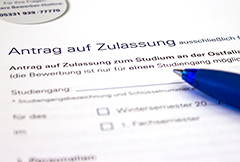 https://www2.ostfalia.de/cms/de/v/fakultaet/aktuelles/news_archiv/2017/2017_11_bewerben_fuers_ss18/2017_11_bewerbung_vorschaubild.jpg