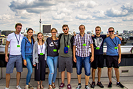 Gruppenbild auf dem Reichstag (2)
