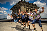 Gruppenbild auf dem Reichstag (4)