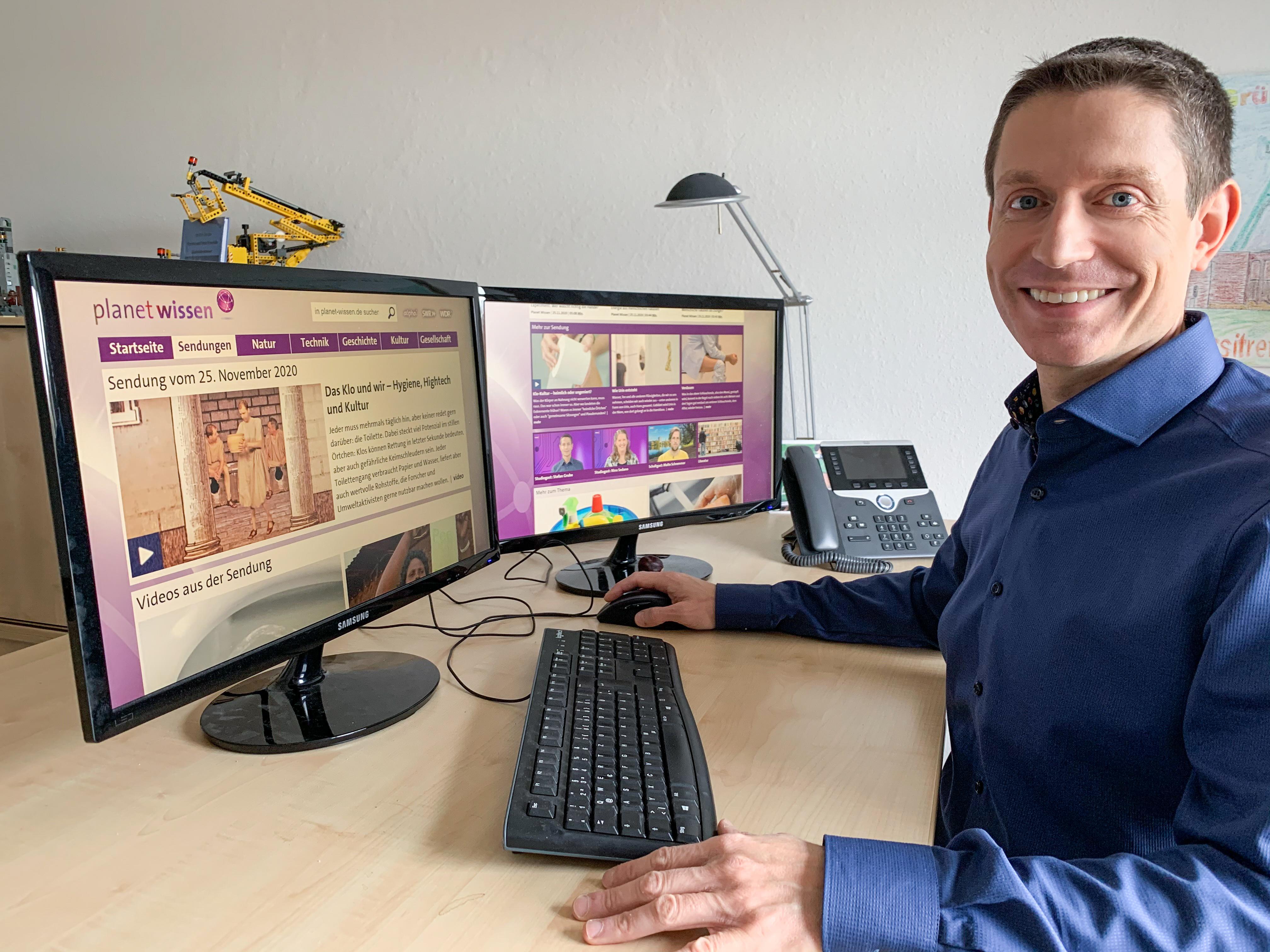 Prof. Stefan Grube in seinem Büro
