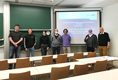 Gruppenfoto im Rahmen des Gastvortrags von Herrn Bernd Franke am 09.06.2022 in der Vorlesung „Gasnetze“