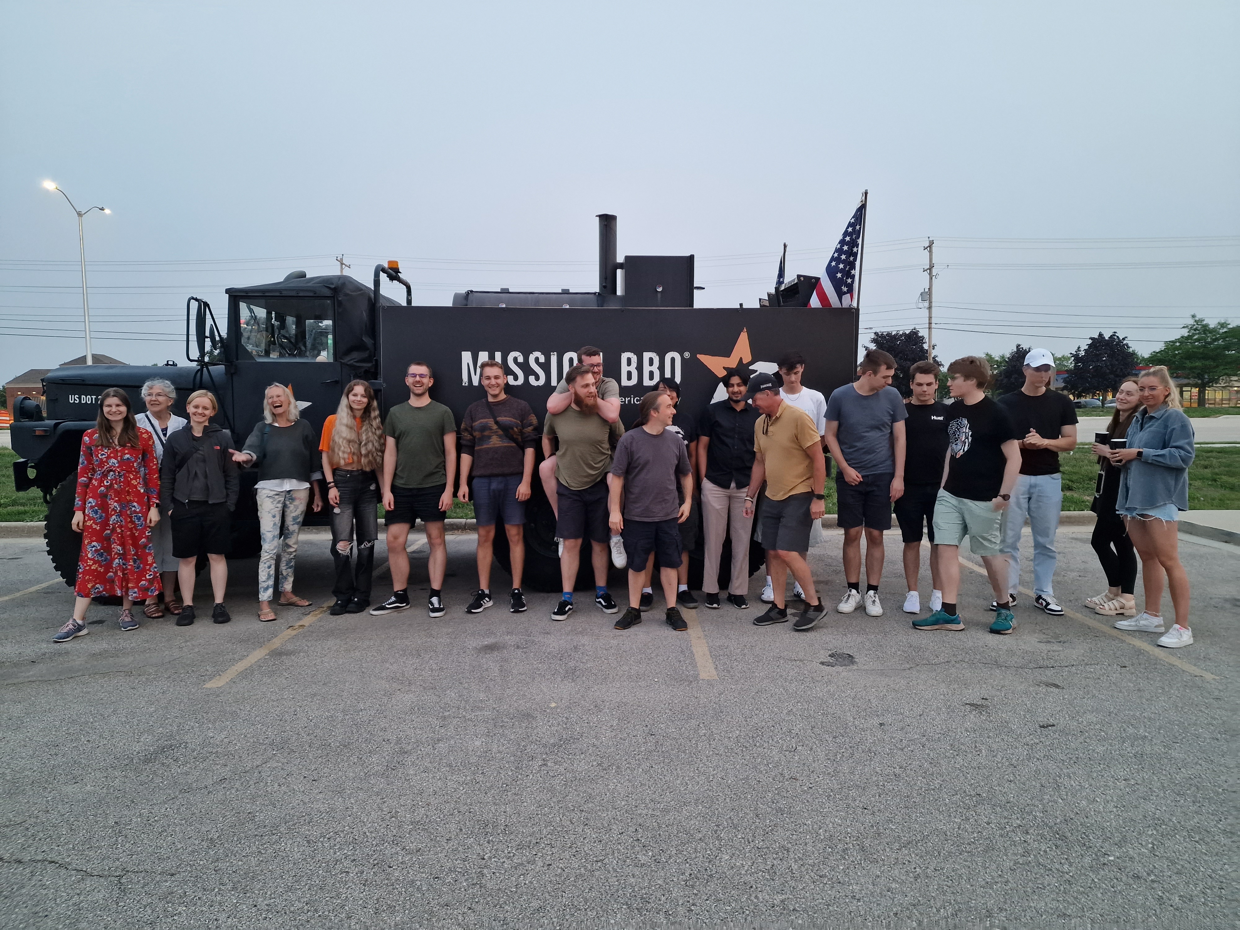 Willkommen in Kenosha - die Gruppe beim ersten BBQ