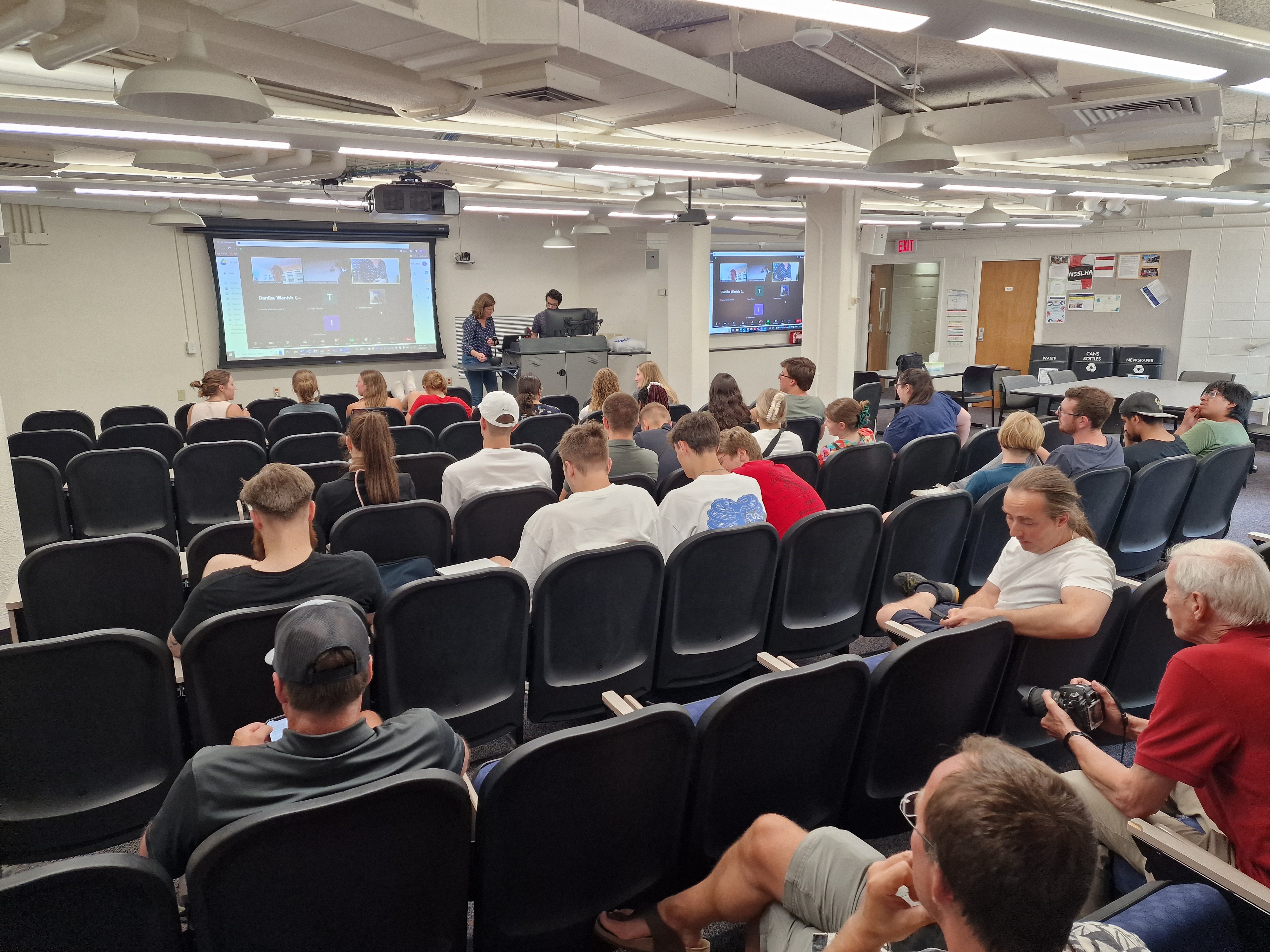 Deutsch-amerikanisches Hybrid Seminar - Projekte an der UW Madison 