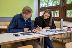 JETZT ONLINE BEWERBEN - SS24